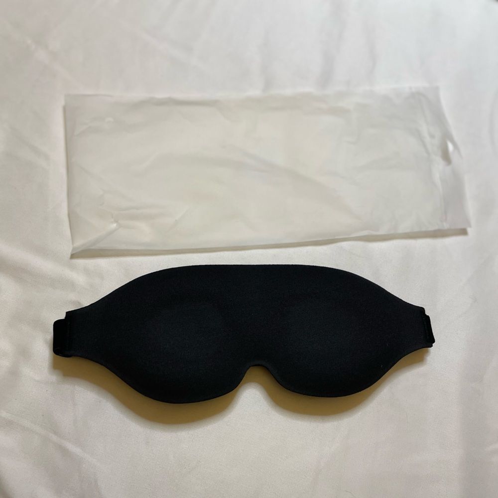 NWOT Unbranded black sleep mask